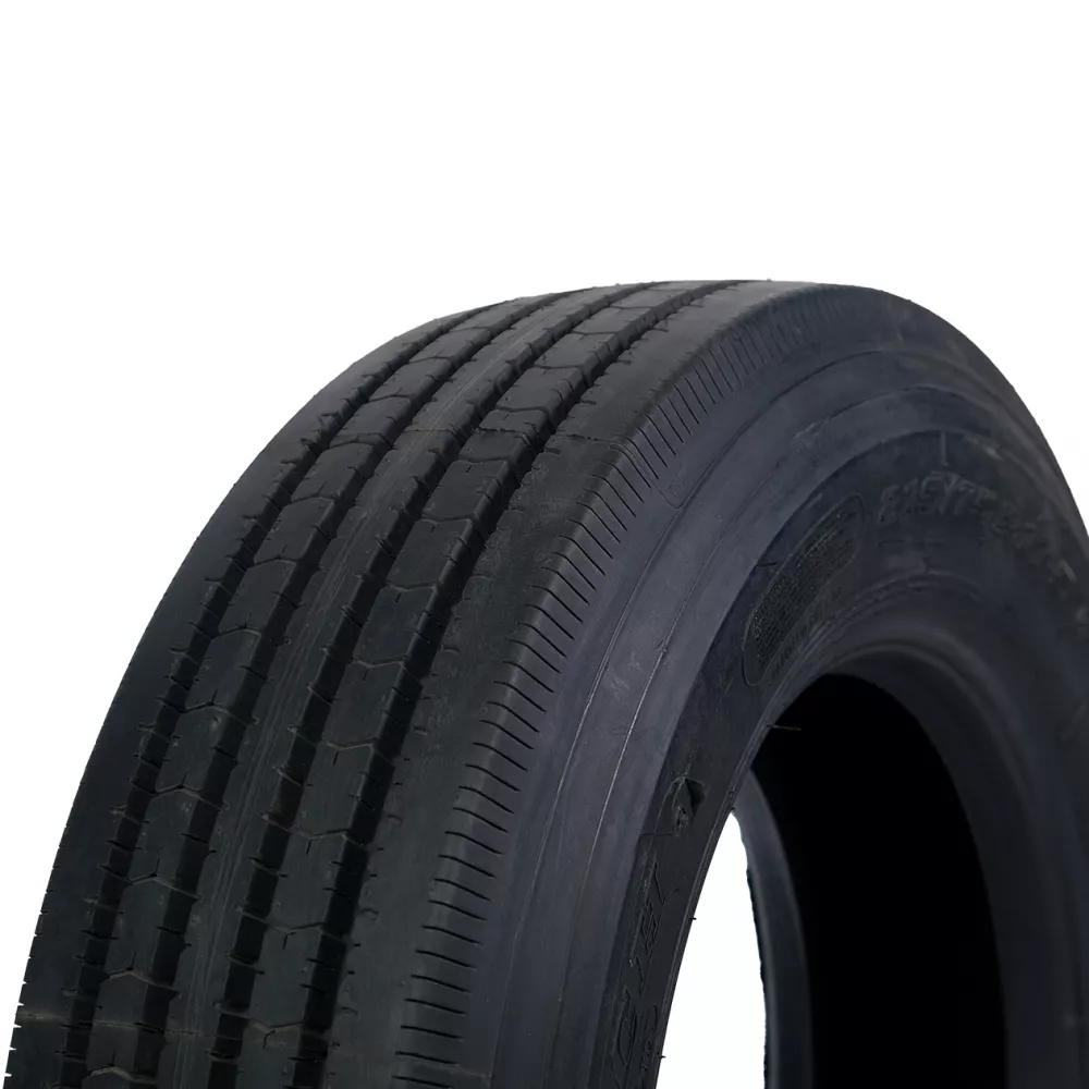 Грузовая шина 215/75 R17,5 Long March LM-216 16PR в Добрянке