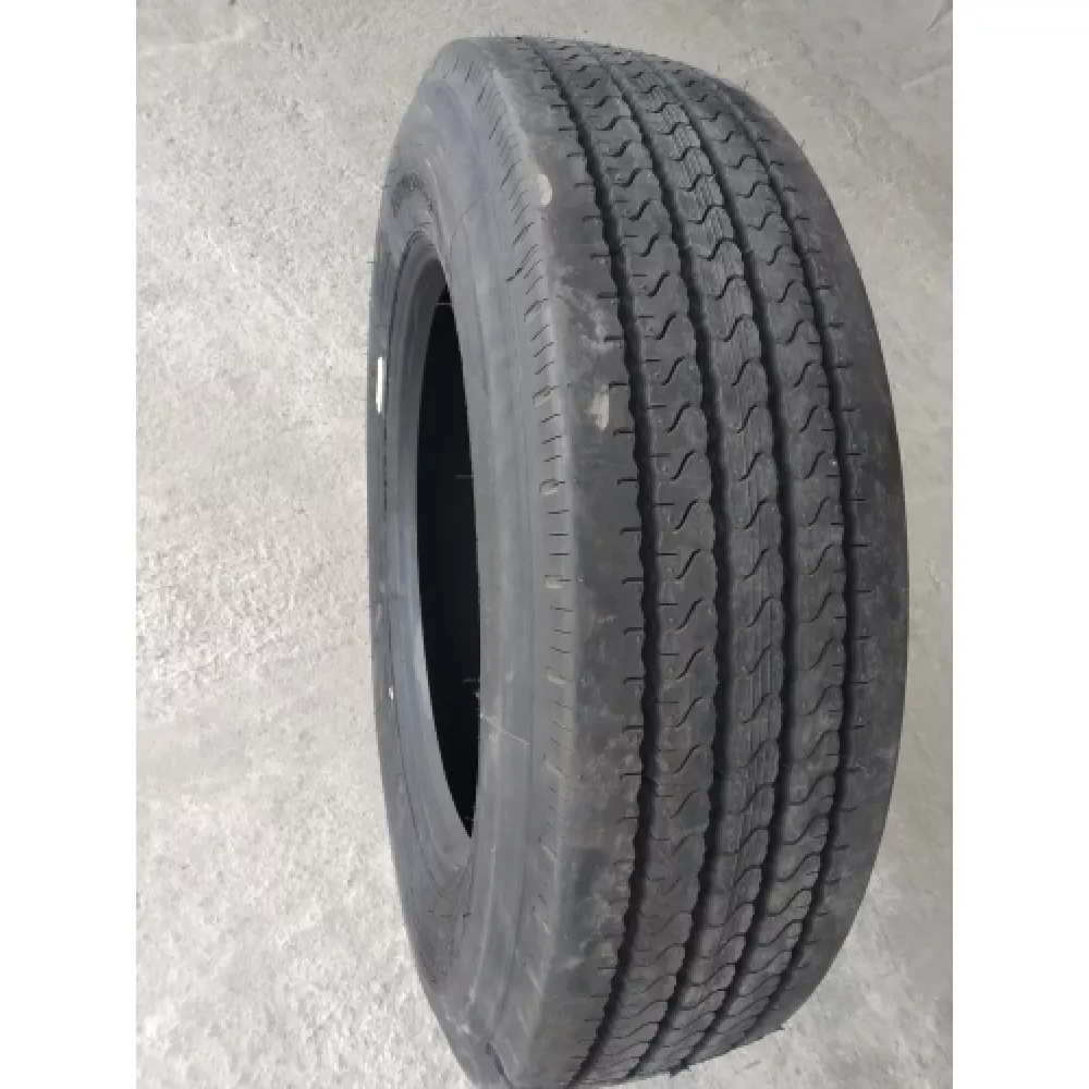 Грузовая шина 255/70 R22,5 Long March LM-120 16PR в Добрянке